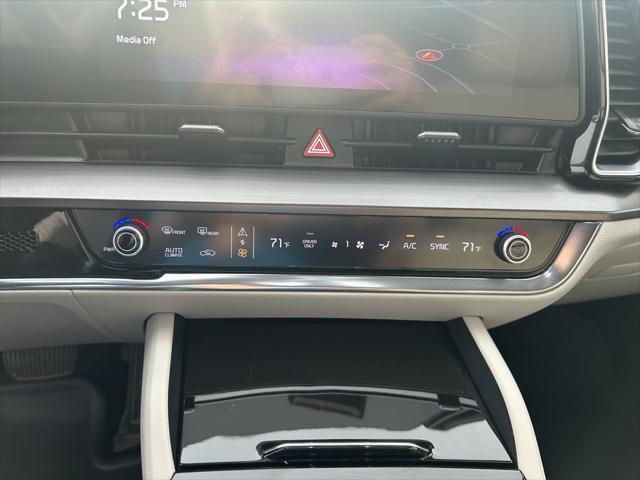 used 2023 Kia Sportage Hybrid car, priced at $26,500