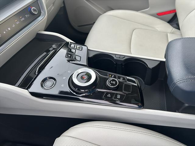 used 2023 Kia Sportage Hybrid car, priced at $26,500