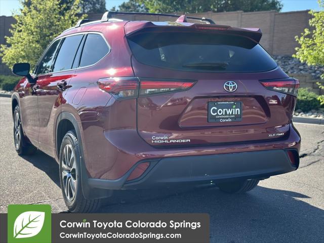 used 2021 Toyota Highlander car, priced at $32,500