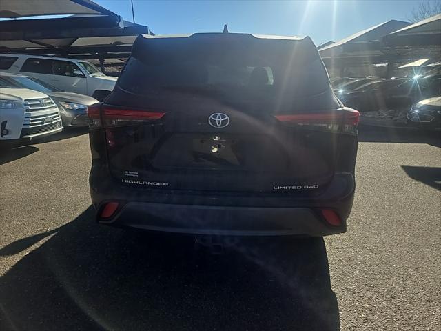 used 2021 Toyota Highlander car, priced at $38,500