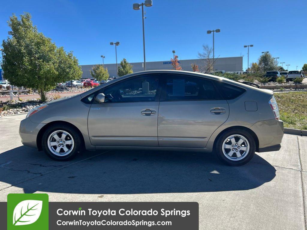 used 2007 Toyota Prius car, priced at $7,000