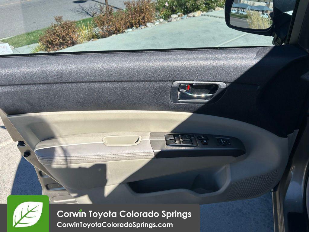 used 2007 Toyota Prius car, priced at $7,000
