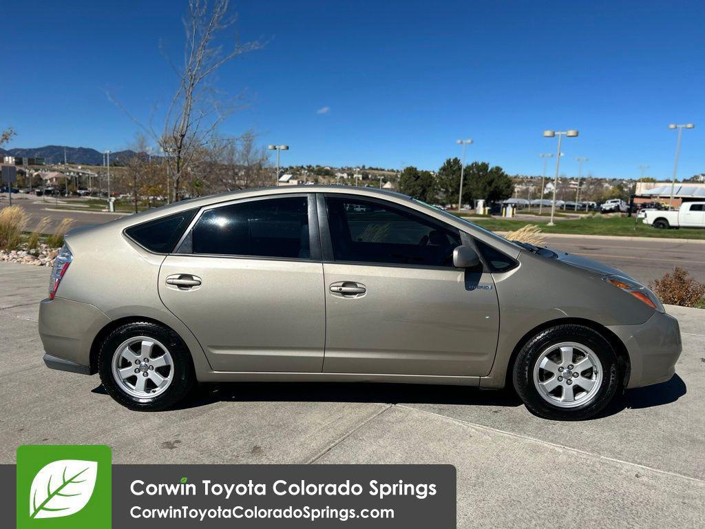 used 2007 Toyota Prius car, priced at $7,000