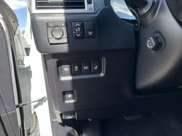 used 2022 Lexus GX 460 car, priced at $51,000