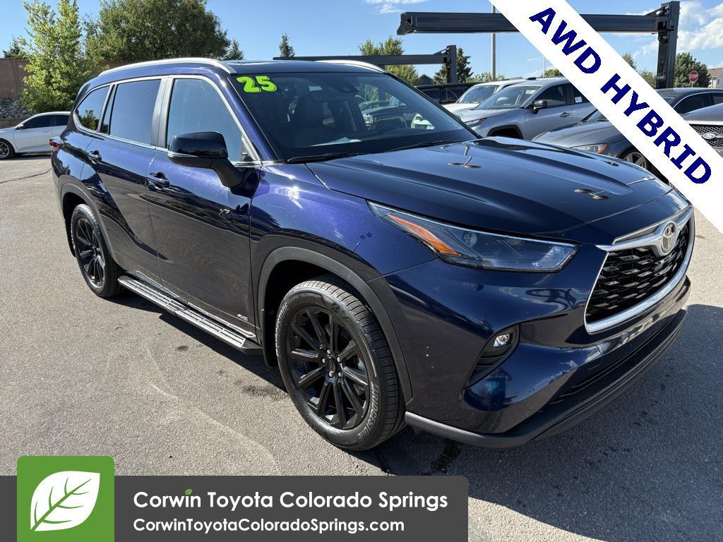 used 2025 Toyota Highlander Hybrid car, priced at $53,366