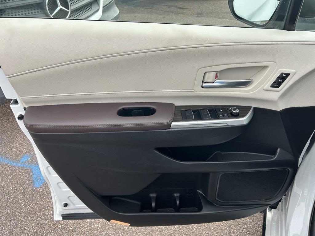 used 2023 Toyota Sienna car, priced at $54,500