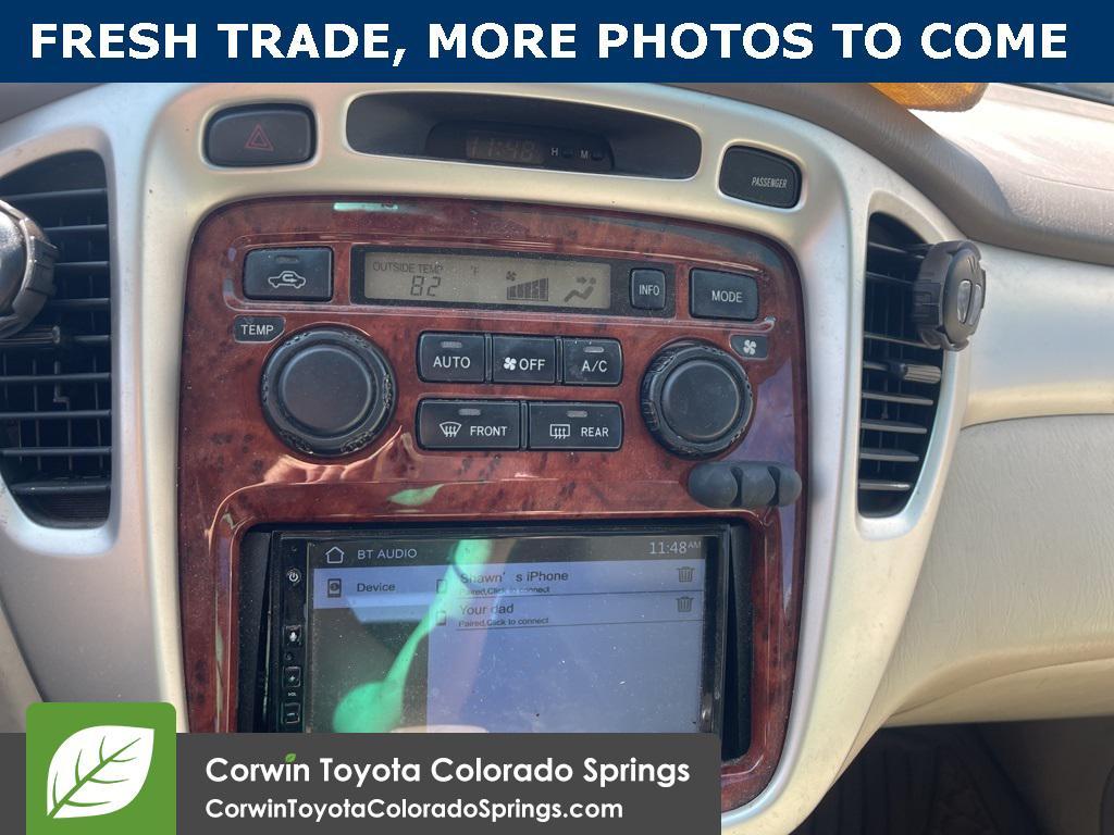 used 2007 Toyota Highlander Hybrid car, priced at $9,000
