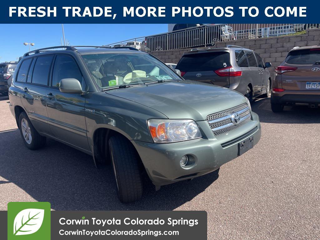 used 2007 Toyota Highlander Hybrid car, priced at $9,000