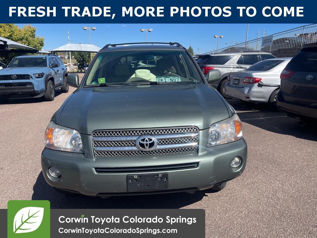 used 2007 Toyota Highlander Hybrid car, priced at $9,000