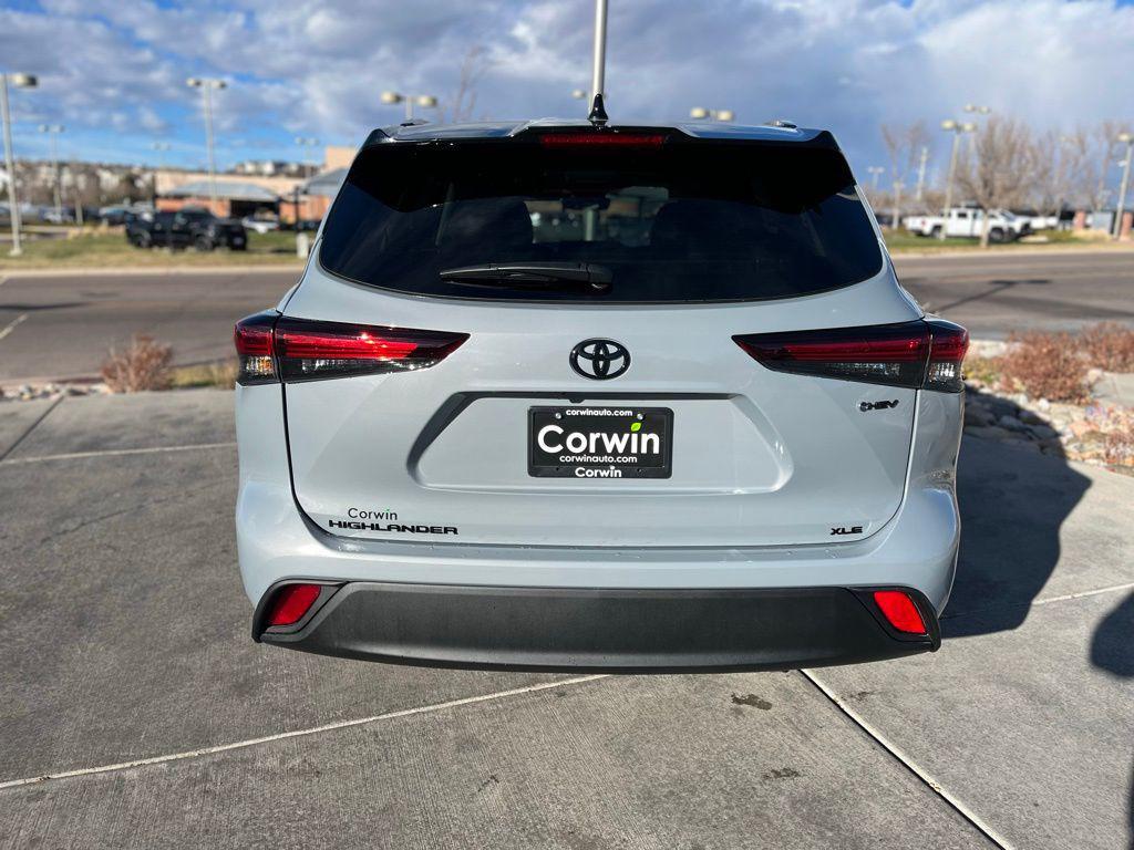 used 2025 Toyota Highlander Hybrid car, priced at $52,754