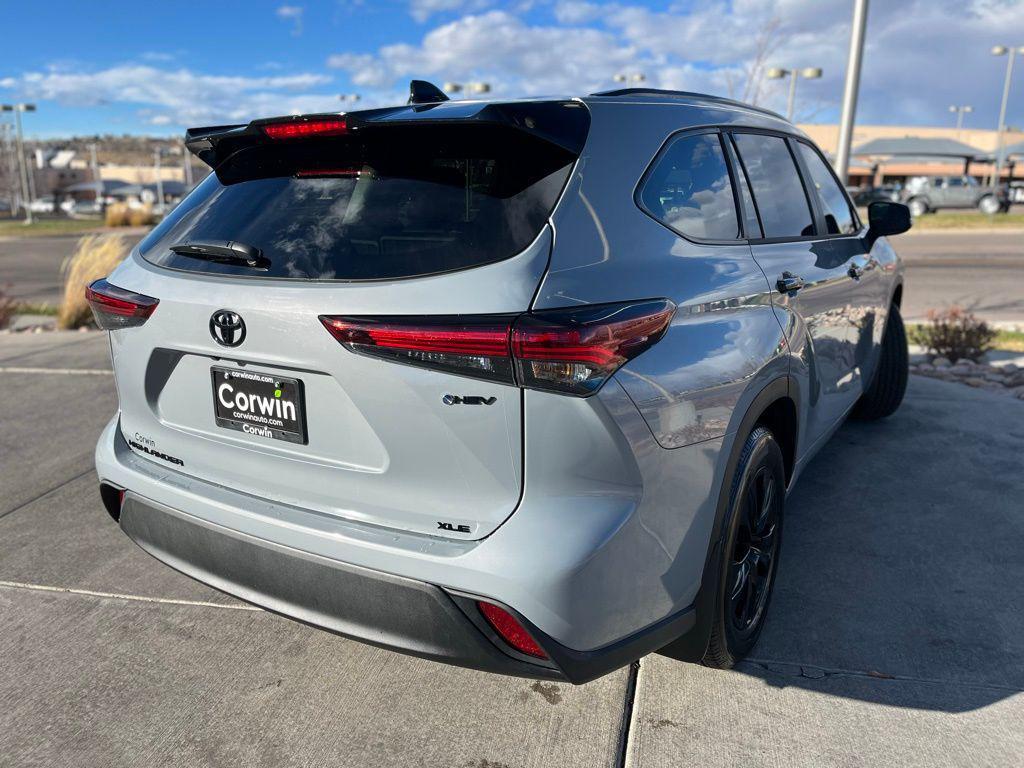 used 2025 Toyota Highlander Hybrid car, priced at $52,754