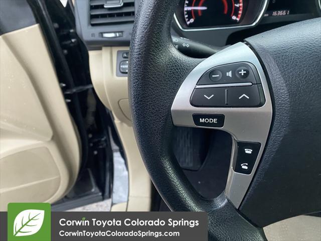 used 2013 Toyota Highlander car, priced at $12,200
