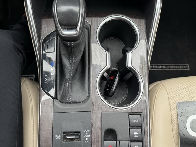 used 2023 Toyota Highlander Hybrid car, priced at $49,500