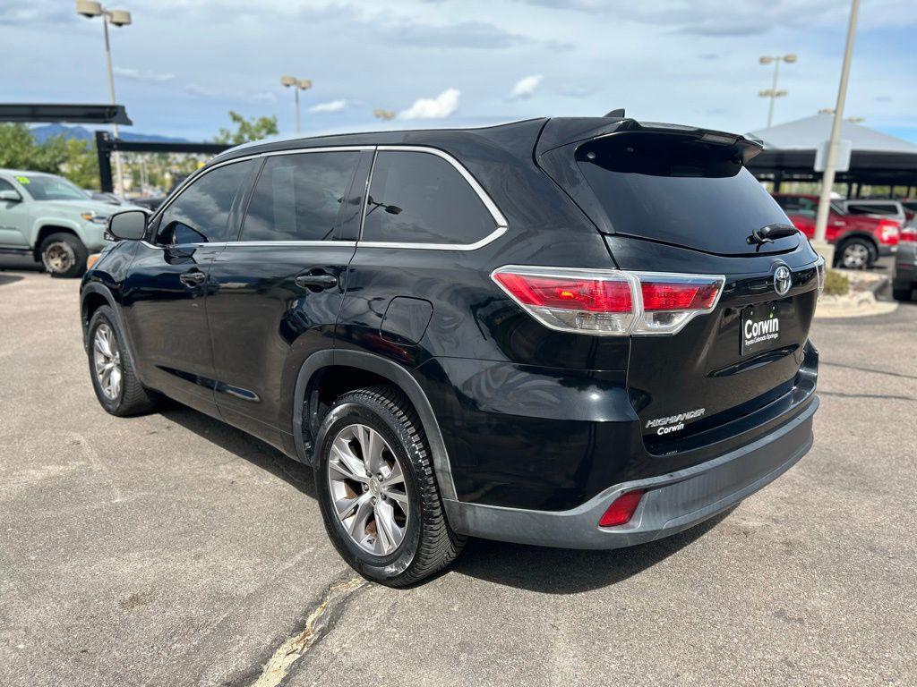 used 2014 Toyota Highlander car, priced at $10,500