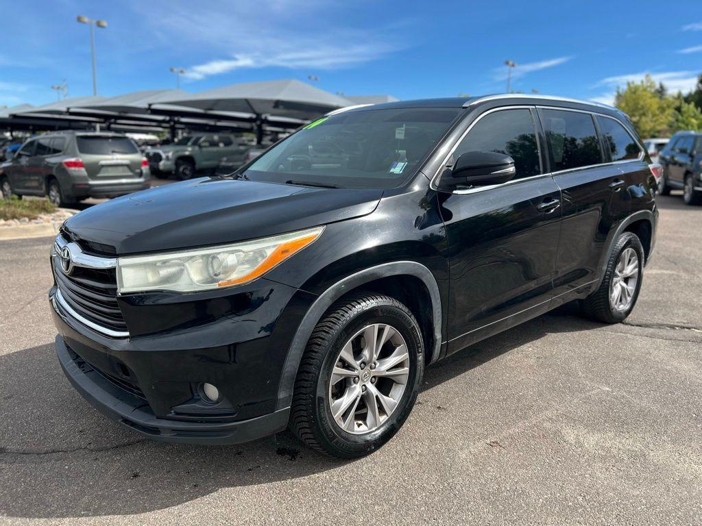 used 2014 Toyota Highlander car, priced at $10,500