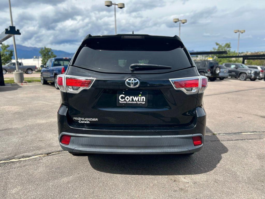 used 2014 Toyota Highlander car, priced at $10,500
