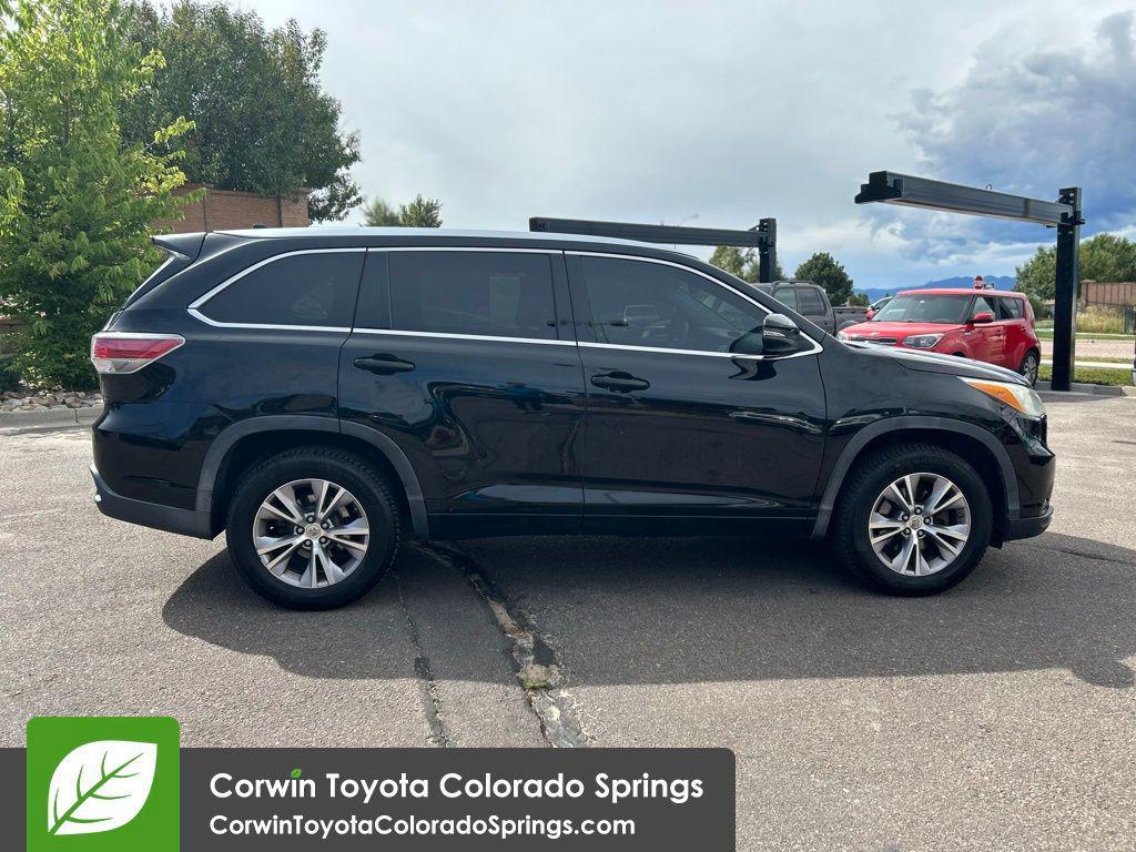 used 2014 Toyota Highlander car, priced at $12,000