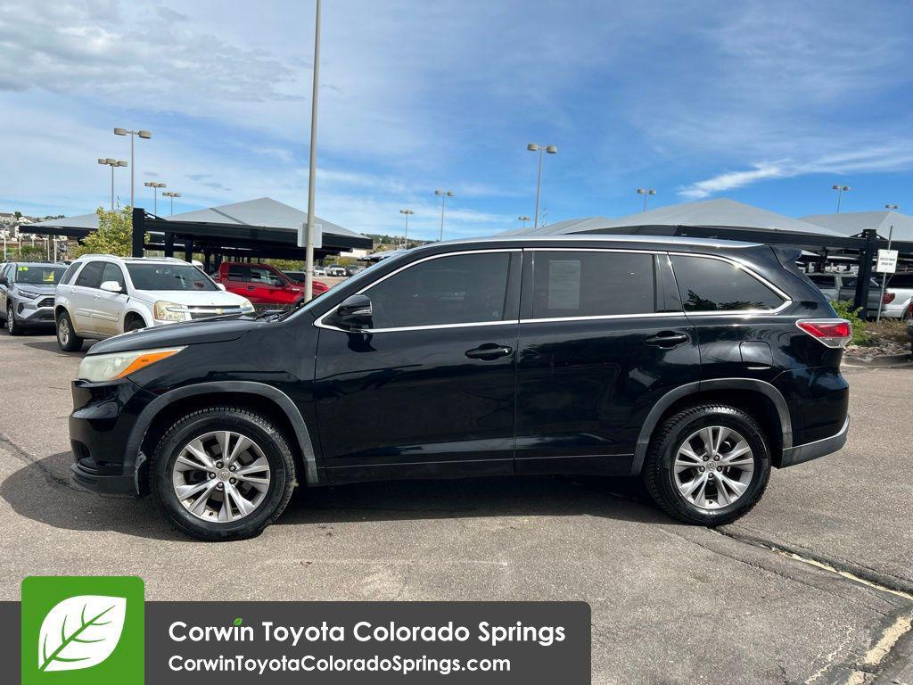 used 2014 Toyota Highlander car, priced at $12,000