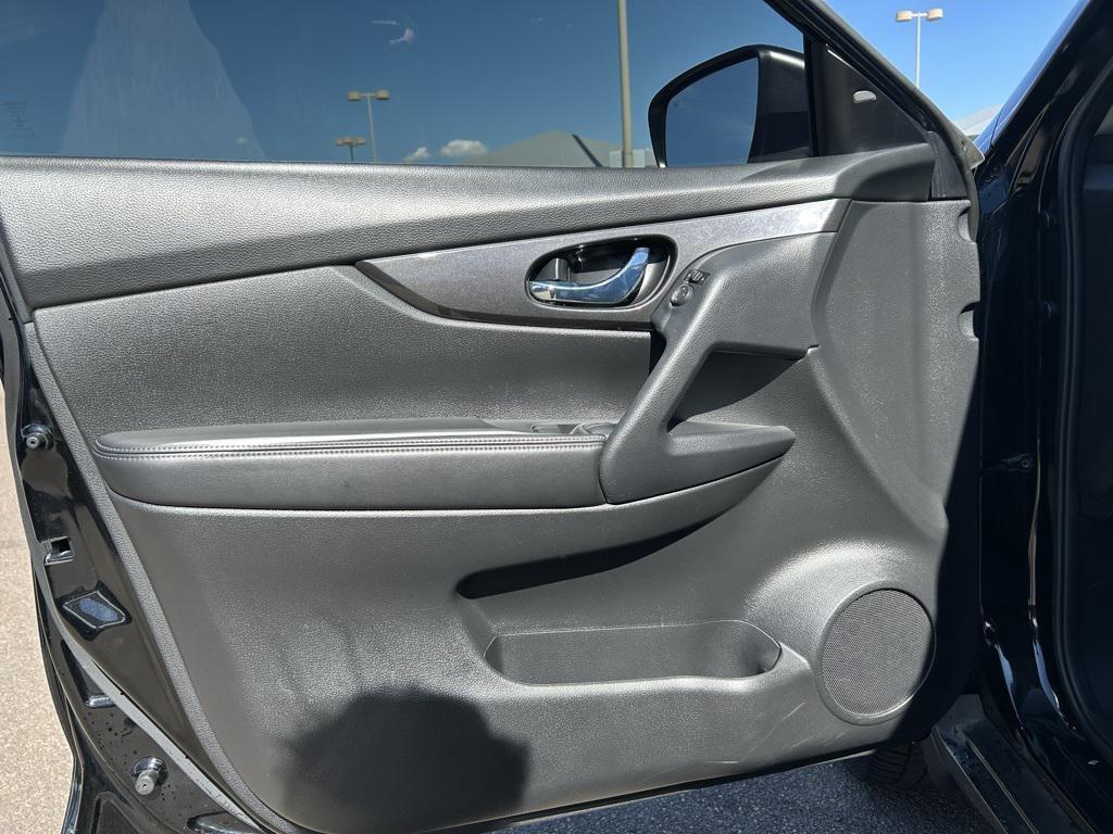 used 2020 Nissan Rogue car, priced at $17,500