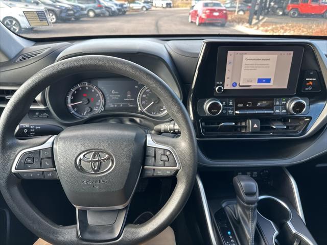 used 2023 Toyota Highlander car, priced at $35,000