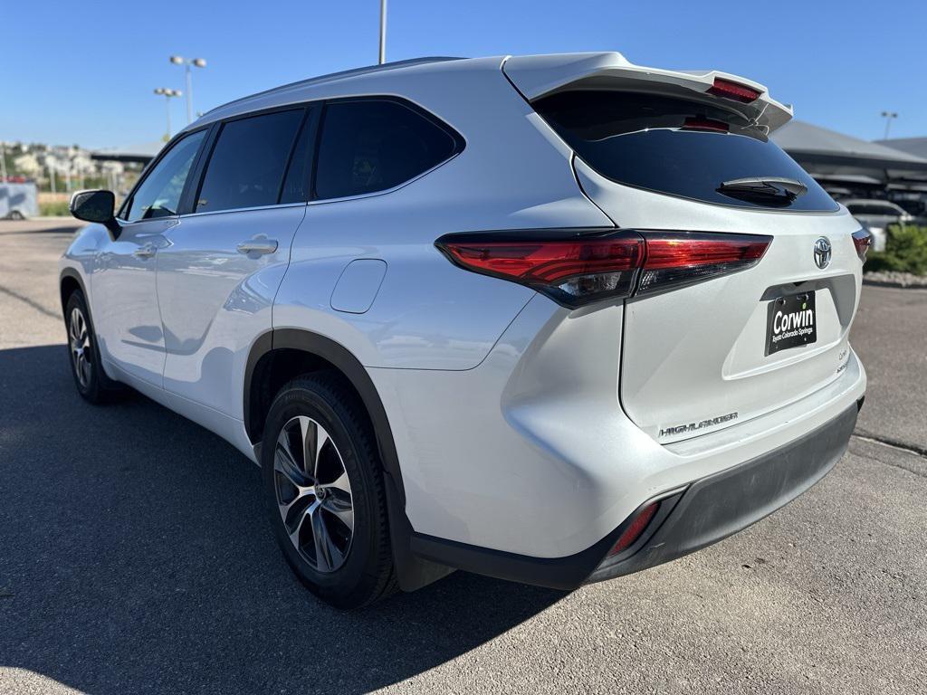used 2023 Toyota Highlander car, priced at $36,500