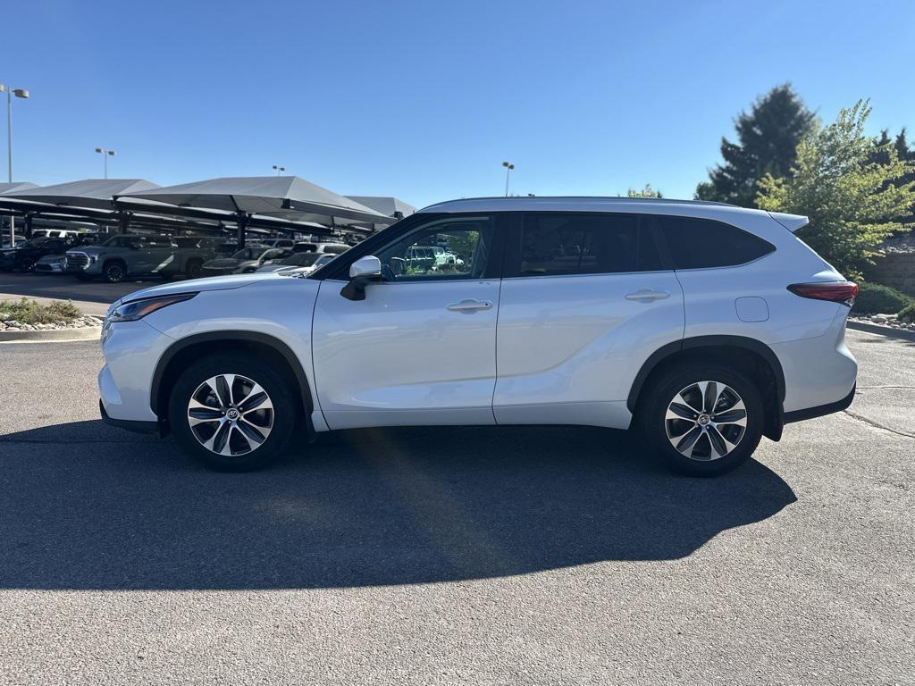 used 2023 Toyota Highlander car, priced at $36,500