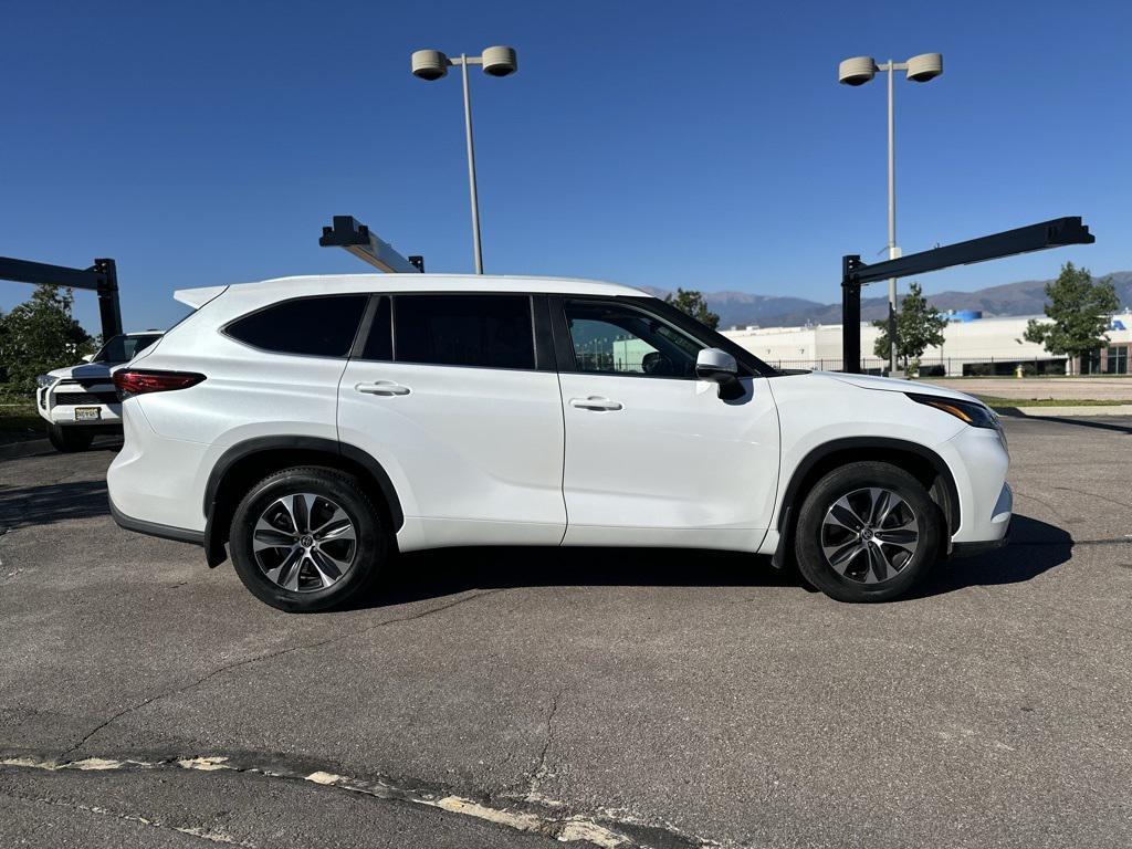 used 2023 Toyota Highlander car, priced at $36,500