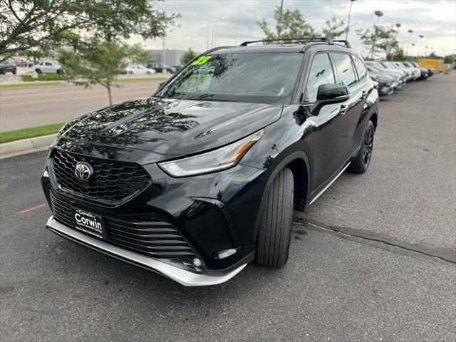 used 2023 Toyota Highlander car, priced at $37,500