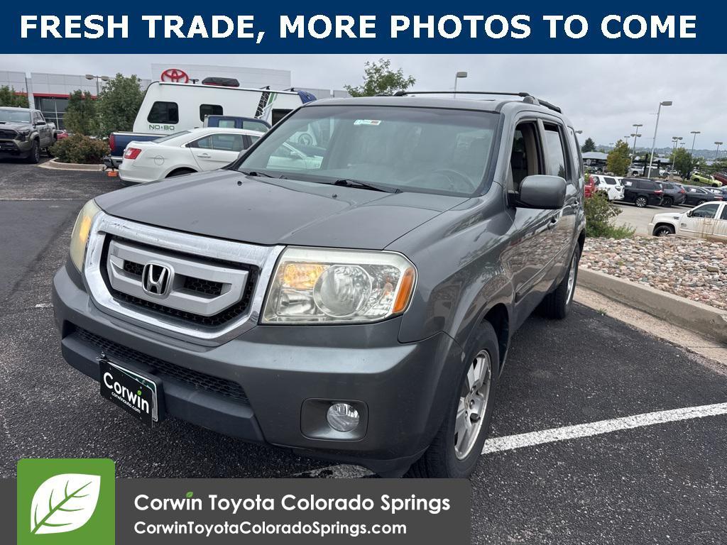 used 2009 Honda Pilot car, priced at $9,000
