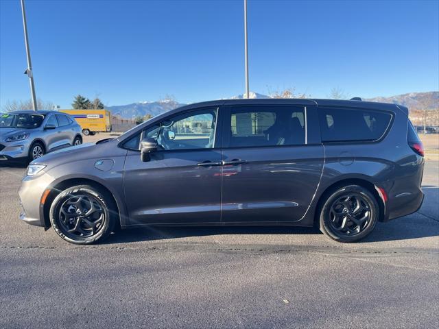 used 2022 Chrysler Pacifica Hybrid car, priced at $30,000