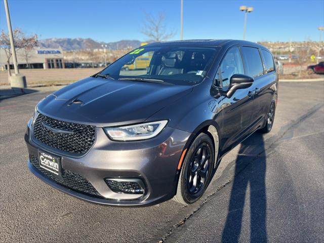 used 2022 Chrysler Pacifica Hybrid car, priced at $30,000