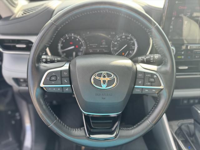 used 2021 Toyota Highlander car, priced at $39,500