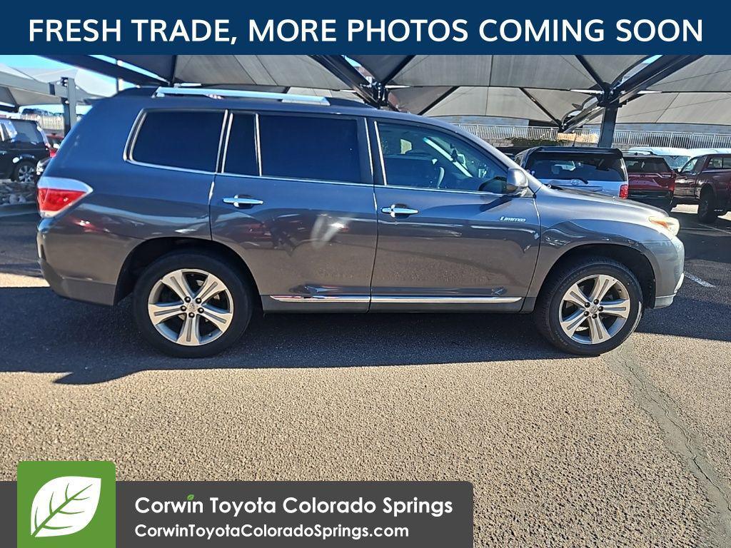 used 2013 Toyota Highlander car, priced at $13,000