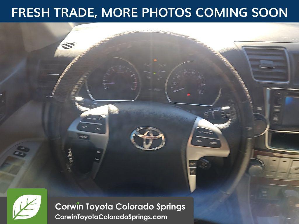 used 2013 Toyota Highlander car, priced at $13,000