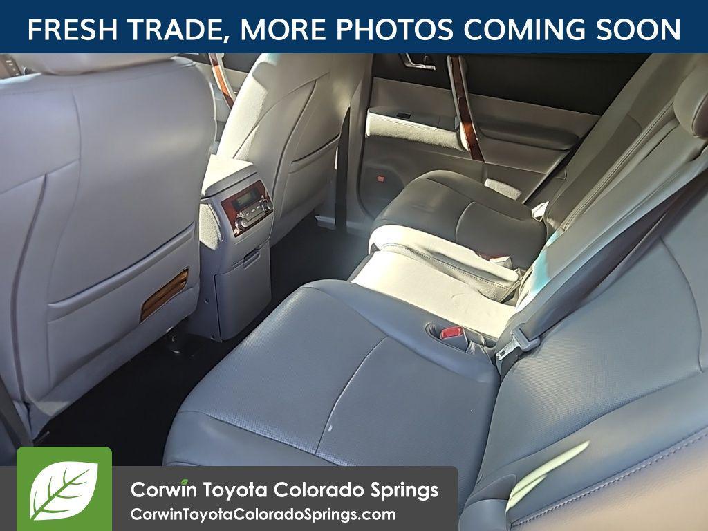 used 2013 Toyota Highlander car, priced at $13,000