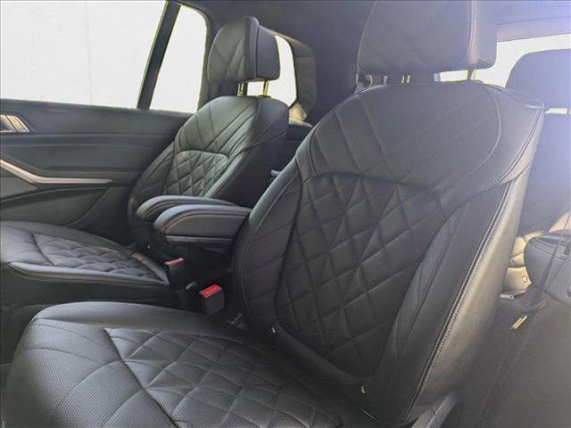 new 2026 BMW X7 car, priced at $93,965