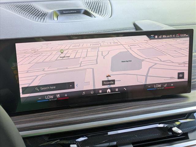 new 2026 BMW X7 car, priced at $100,075