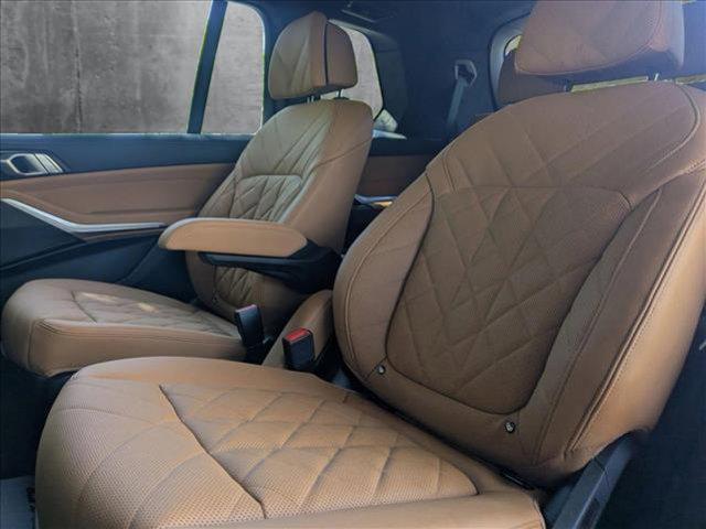 new 2026 BMW X7 car, priced at $93,065
