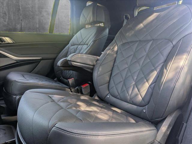 new 2026 BMW X7 car, priced at $94,525