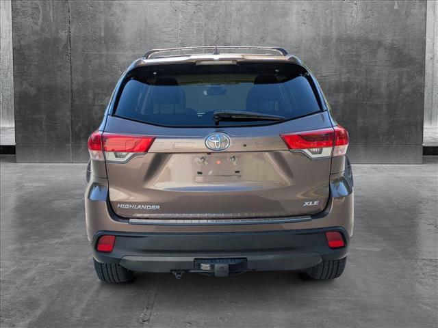 used 2019 Toyota Highlander car, priced at $30,547