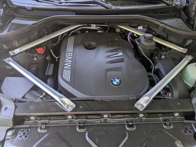 new 2025 BMW X7 car, priced at $102,090