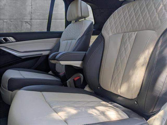 new 2025 BMW X7 car, priced at $102,090