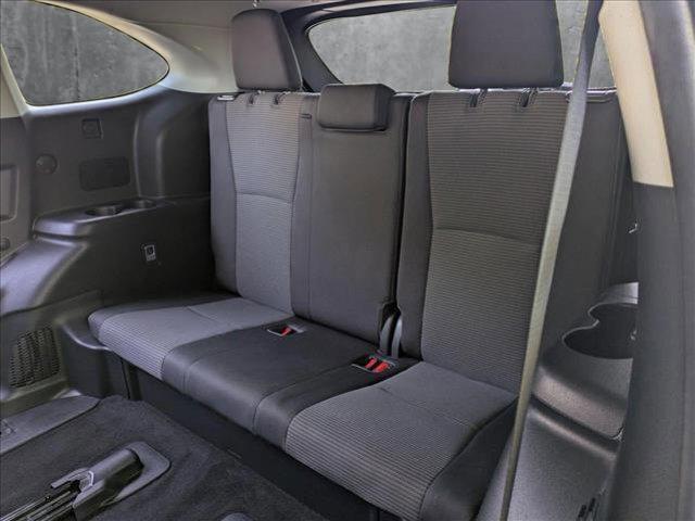 used 2022 Toyota Highlander car, priced at $33,487
