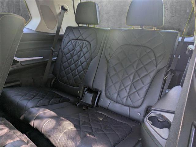 new 2026 BMW X7 car, priced at $93,515
