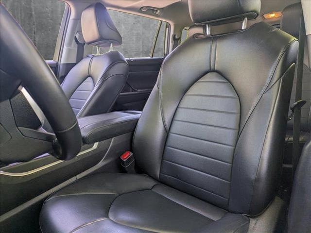 used 2023 Toyota Highlander car, priced at $37,987