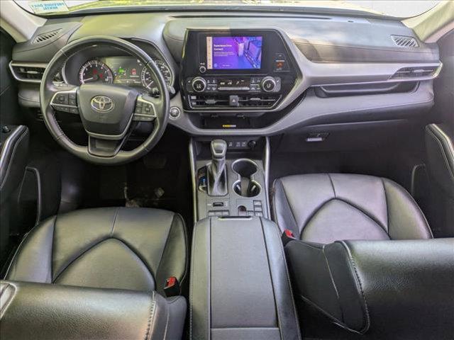 used 2023 Toyota Highlander car, priced at $35,487