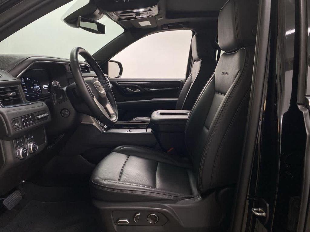 used 2024 GMC Yukon car, priced at $63,990