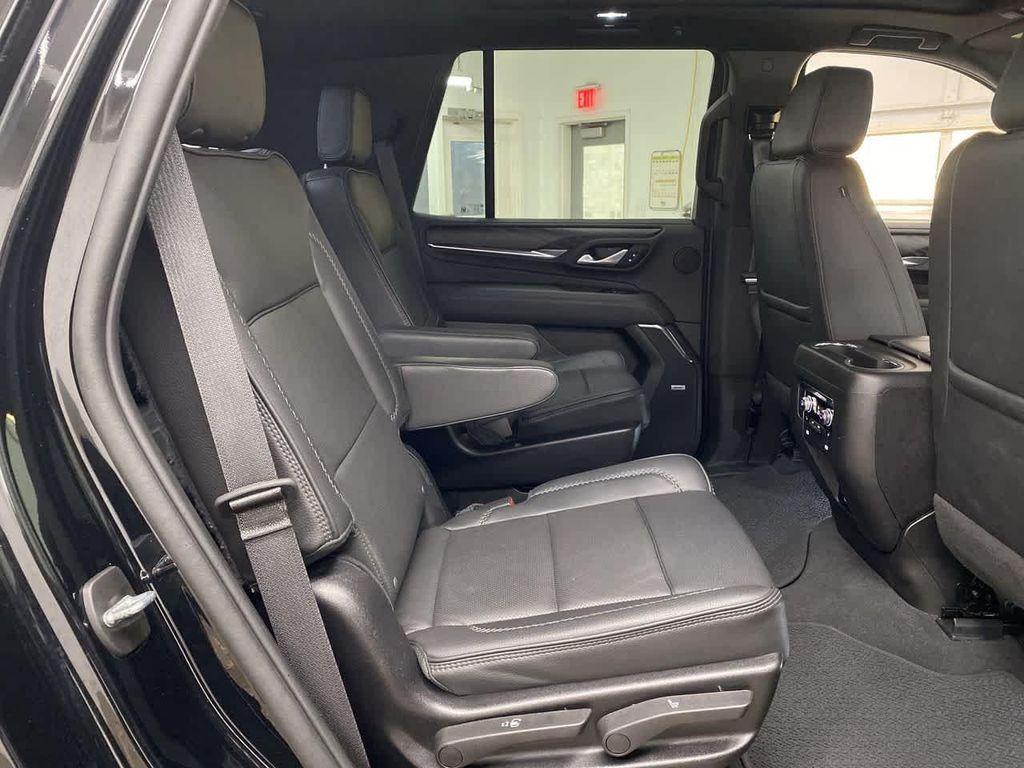 used 2024 GMC Yukon car, priced at $63,990