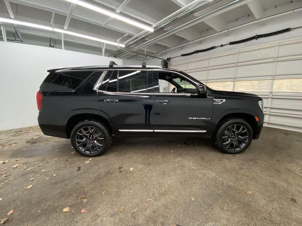 used 2024 GMC Yukon car, priced at $63,990