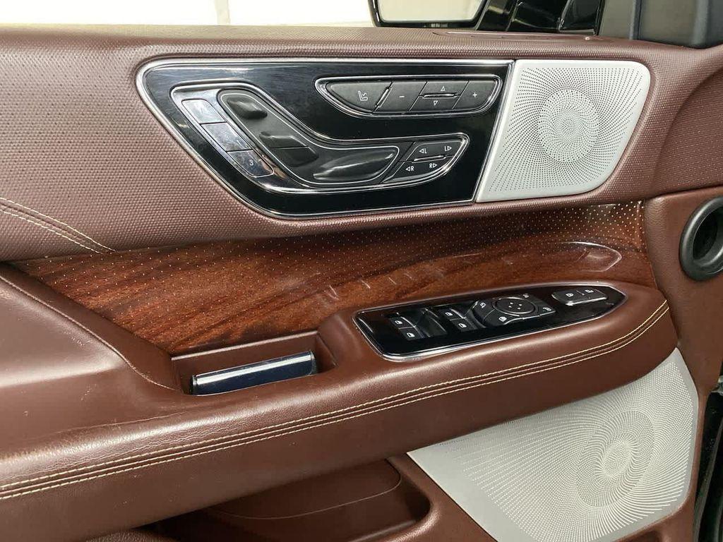 used 2019 Lincoln Navigator car, priced at $36,990